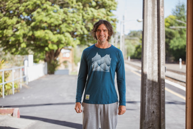 Tussock Traverse Raglan Tee - Teal