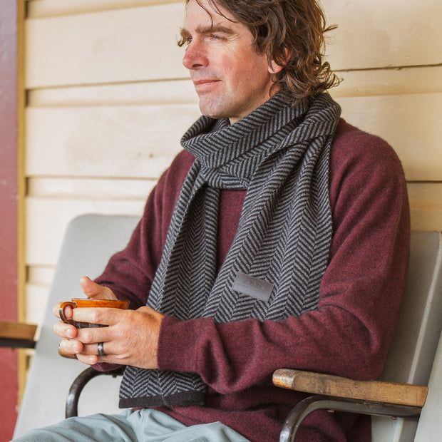 Opus Scarf - Black chevron