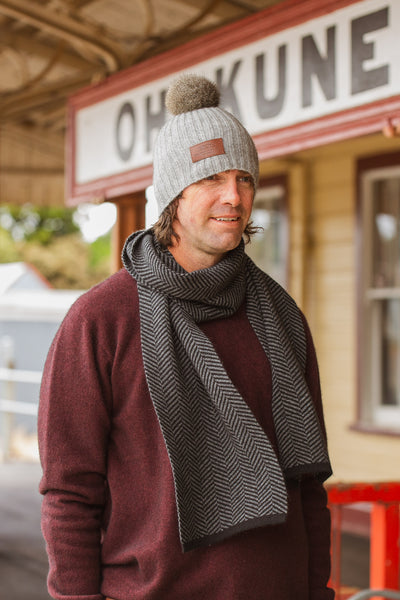 Opus Scarf - Black chevron